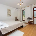 Hundefreundliche Mit Privatpool, Aussendusche, Grill Und Vielen Wanderwegen In Der Umgebung Дом отдыха *