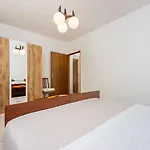 Hundefreundliche Mit Privatpool, Aussendusche, Grill Und Vielen Wanderwegen In Der Umgebung *