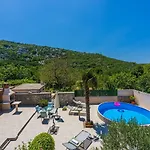 Hundefreundliche Mit Privatpool, Aussendusche, Grill Und Vielen Wanderwegen In Der Umgebung Дом отдыха *