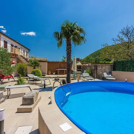 Hundefreundliche Mit Privatpool, Aussendusche, Grill Und Vielen Wanderwegen In Der Umgebung Casa de Férias *