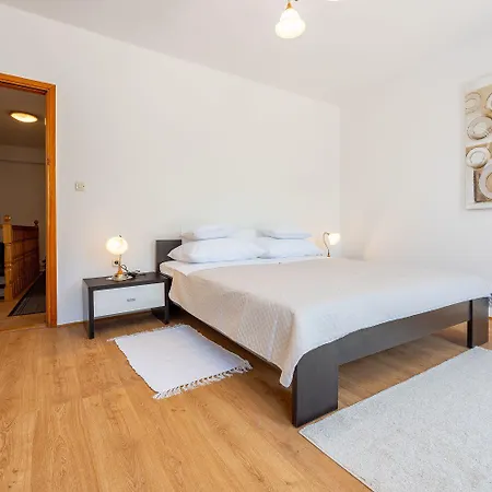 Casa de Férias Hundefreundliche Mit Privatpool, Aussendusche, Grill Und Vielen Wanderwegen In Der Umgebung